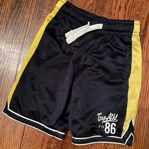 GAP kids boys 4-5 XS shorts